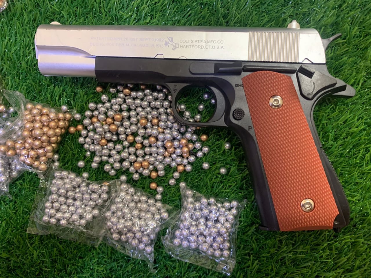 Metal Gun for kids with packet of dart